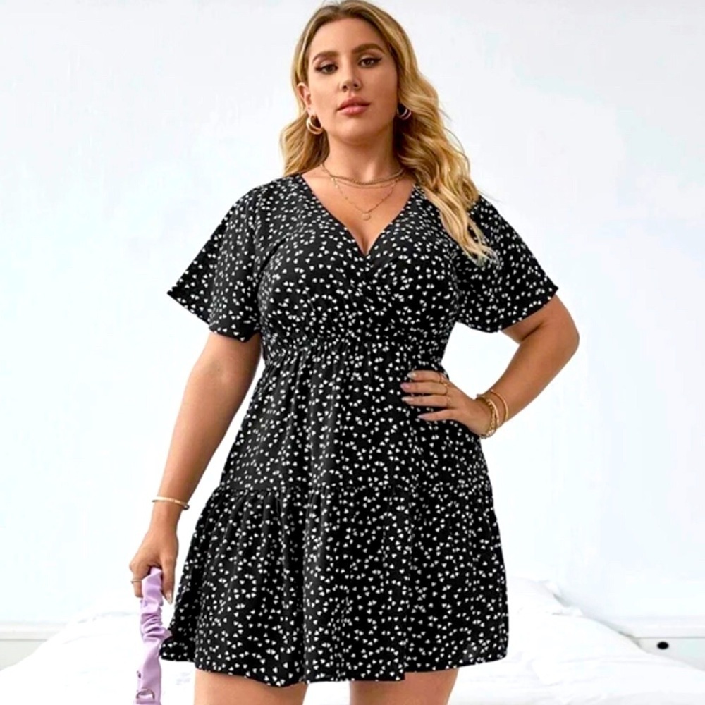Plus Size 2X Mini Dress Ruffle hem Black / White Hearts Short Sleeve Boho NWOT